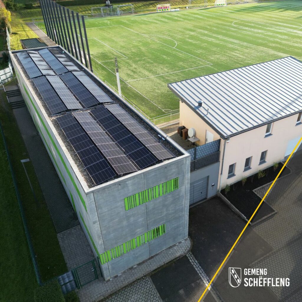 Nei Photovoltaik-Anlag um Gemengegebai beim Fussballfeld