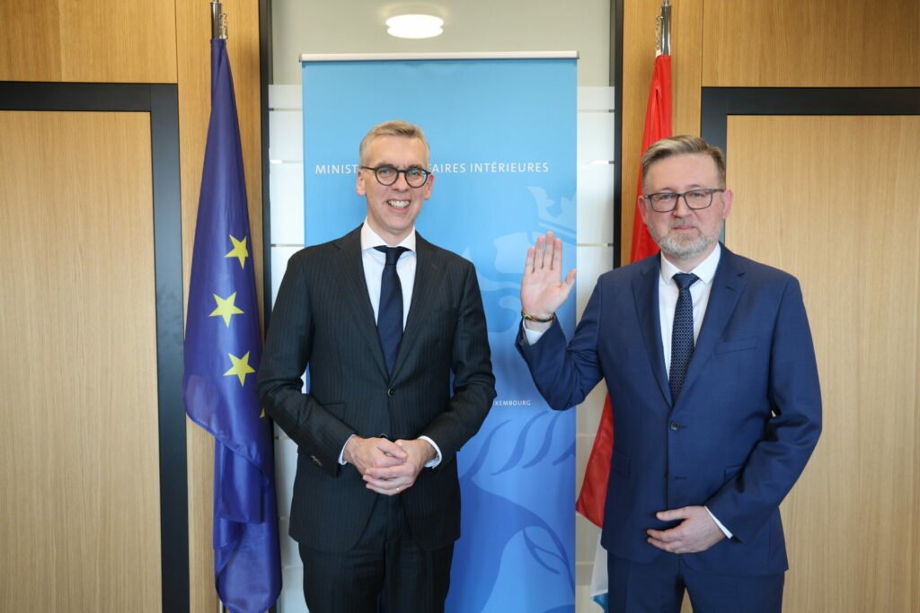 Vereedegung vum Yves Marchi als Schäffe vun der Gemeng Schëffleng